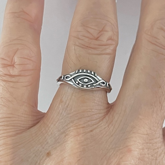 Sterling Silver Swirl Celtic Eye Ring, Evil Eye Rings, Dainty Jewelry, Protector - Picture 1 of 13